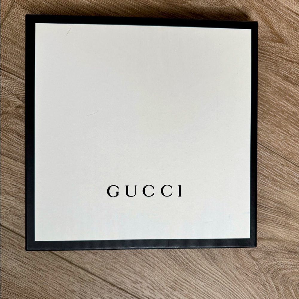 Gucci 10” x .75” Black and White Storage Box